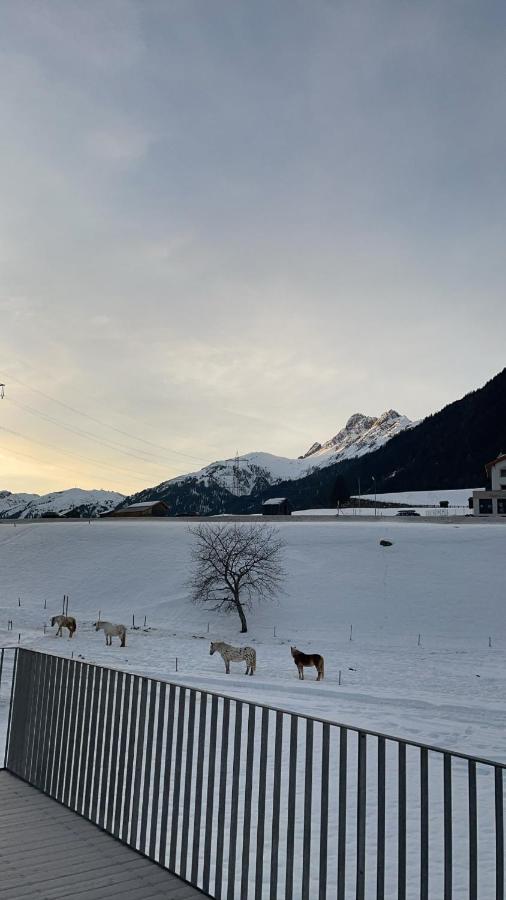 פרטנאו Arlberg Mountain Resort מראה חיצוני תמונה